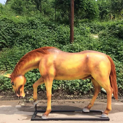 Скульптуры животных стеклоткани статуи коровы стеклоткани в натуральную величину